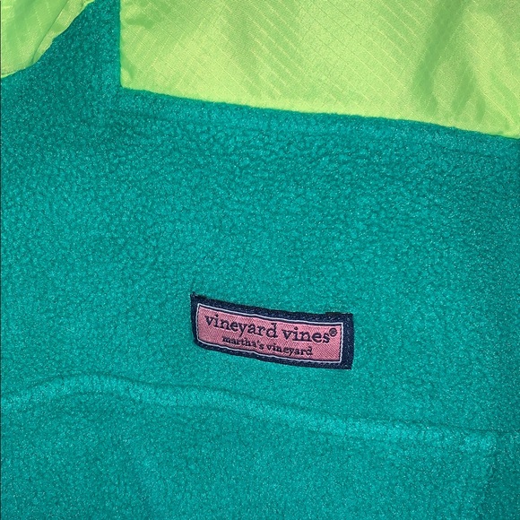 Vineyard Vines Quarter Zip - Women’s size Medium - Picture 2 of 5